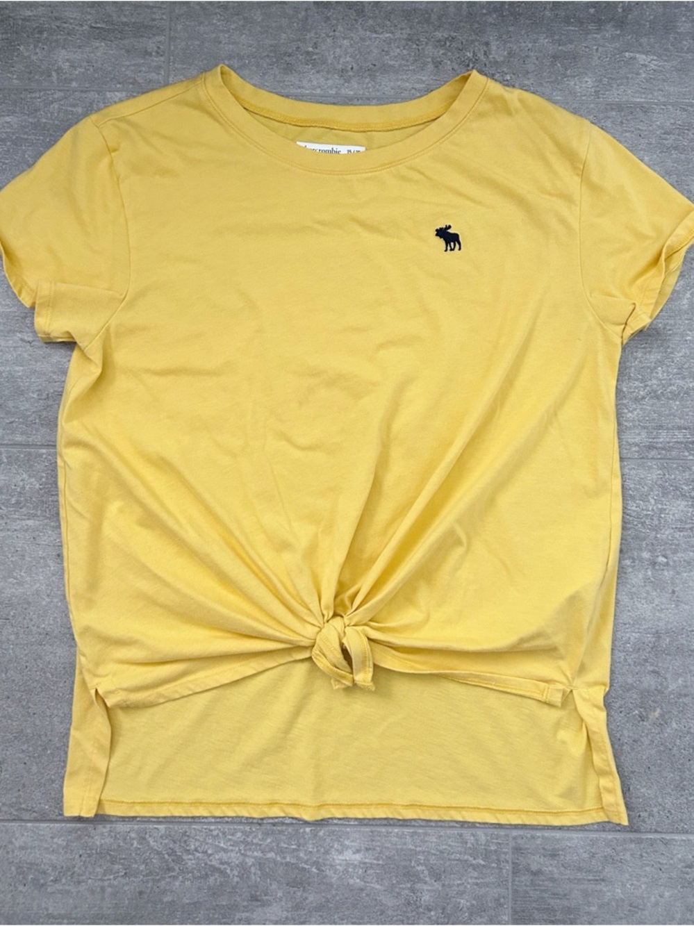 Abercrombie Kids Tee Size 15/16